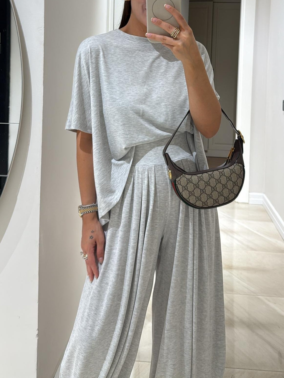 Conjunto Mia