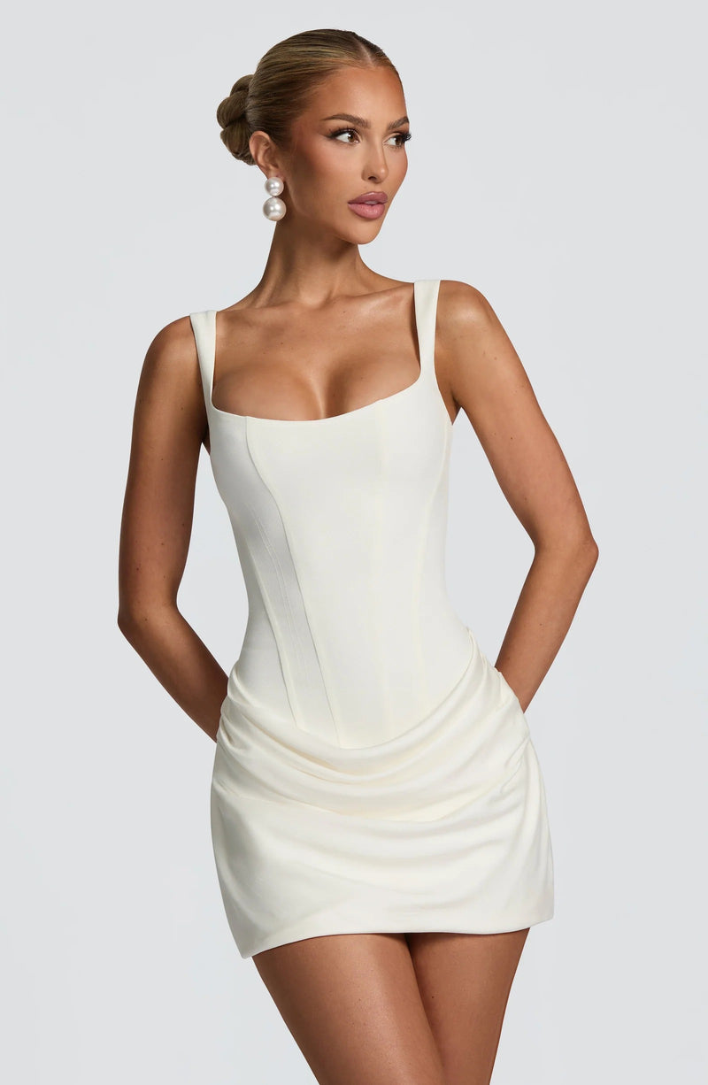 Vestido Aveline Mini  |  Silueta Esculpida Elegante