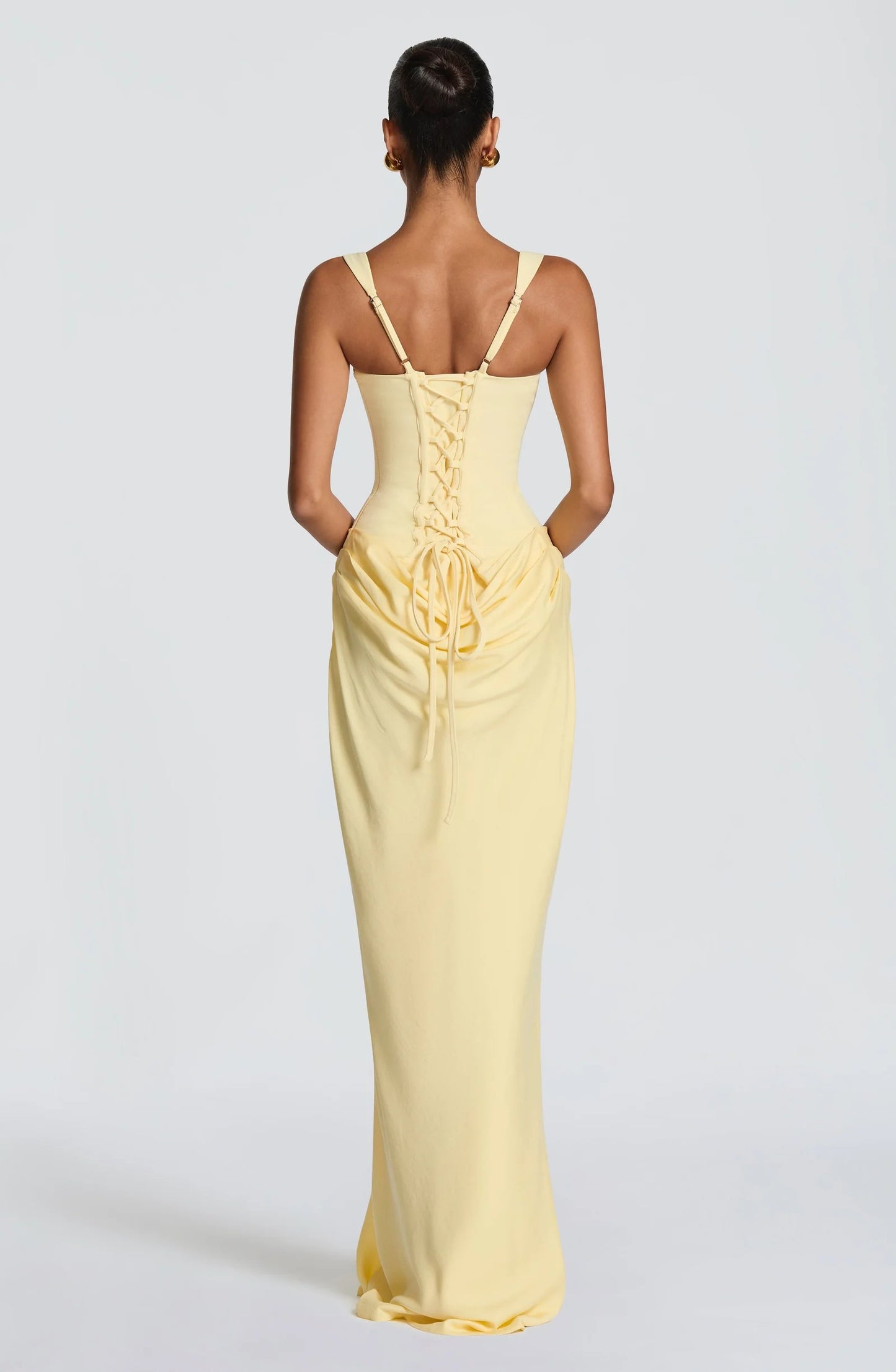 Vestido Eleonora |  Silueta Esculpida Elegante